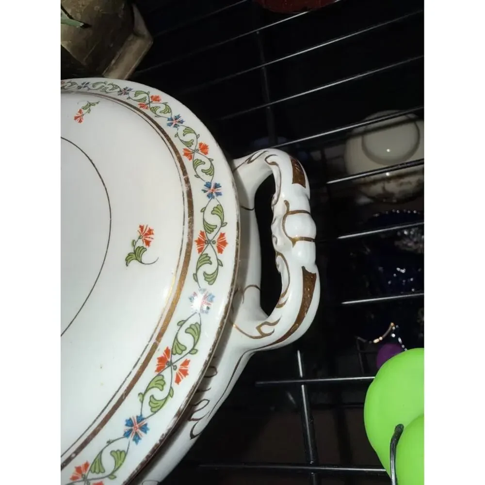 Antique Serving Bowl with Lid, John Maddock & Sons Ltd., England Royal Vitreous,